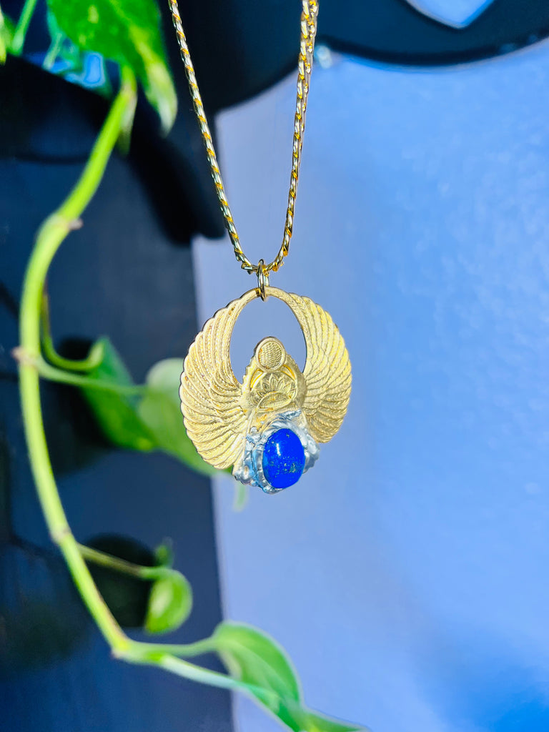 Scarab Beetle Amulet with Lapis Lazuli