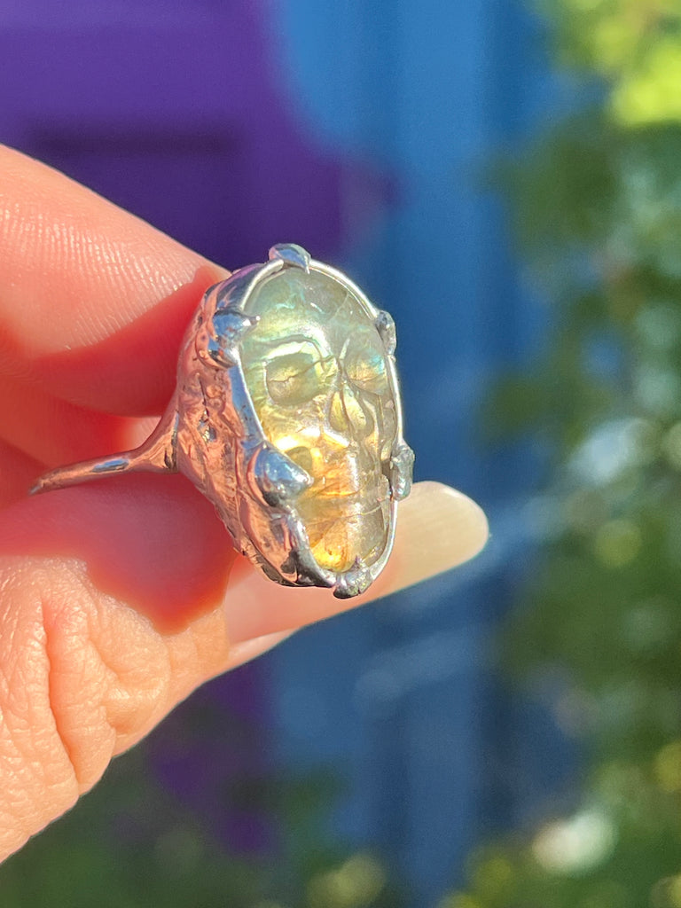 Labradorite skull ring size 7.25