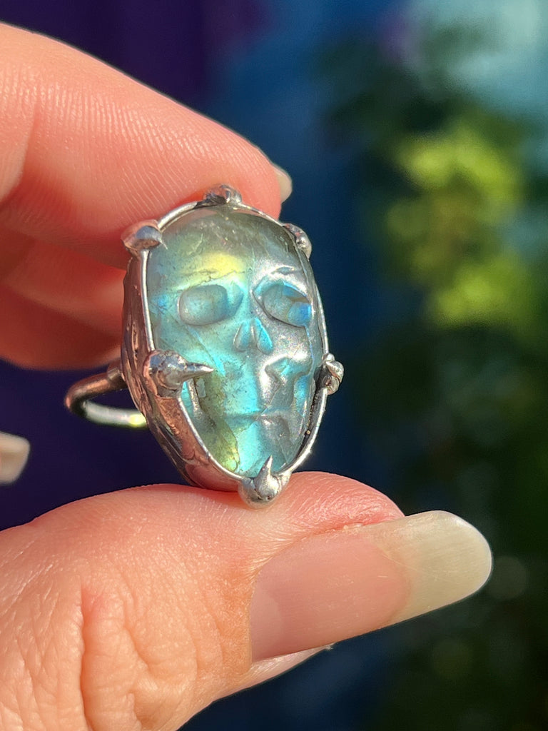 Labradorite skull ring size 6.5