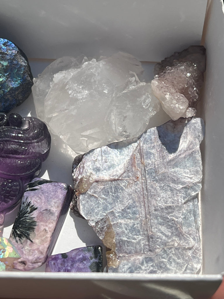 Destash Aura Crystal Lot A.