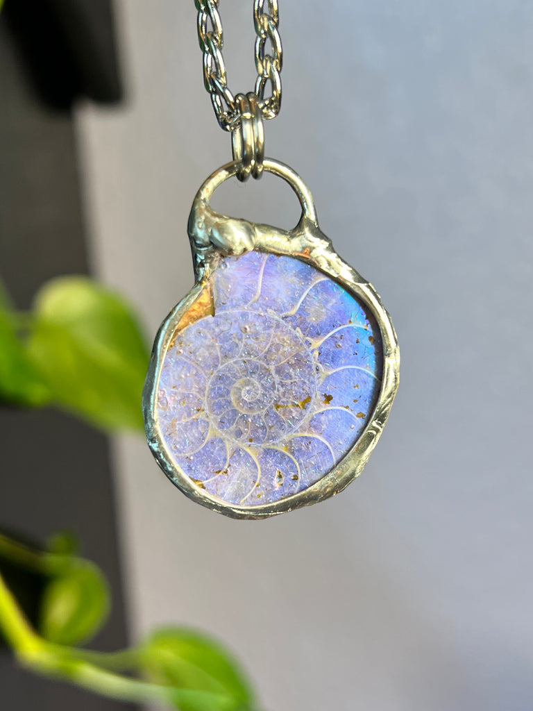 Holographic Aura coated Ammonite amulet no.6