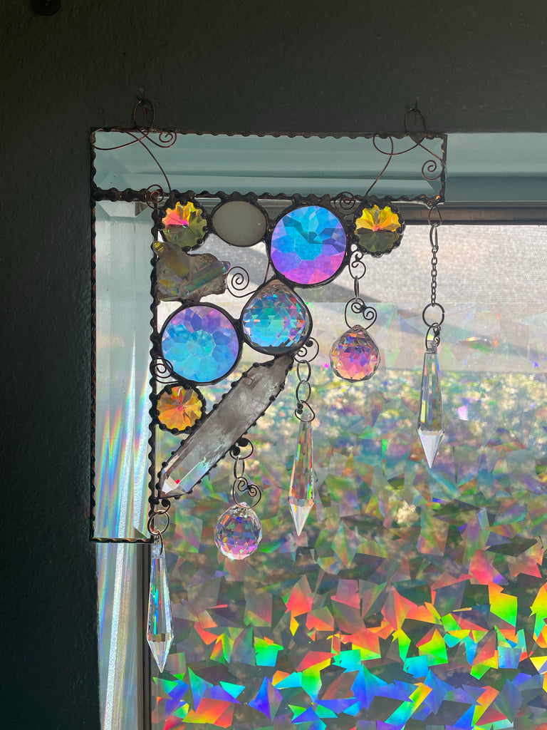 Kaleidoscopic Rainbow Maker corner piece