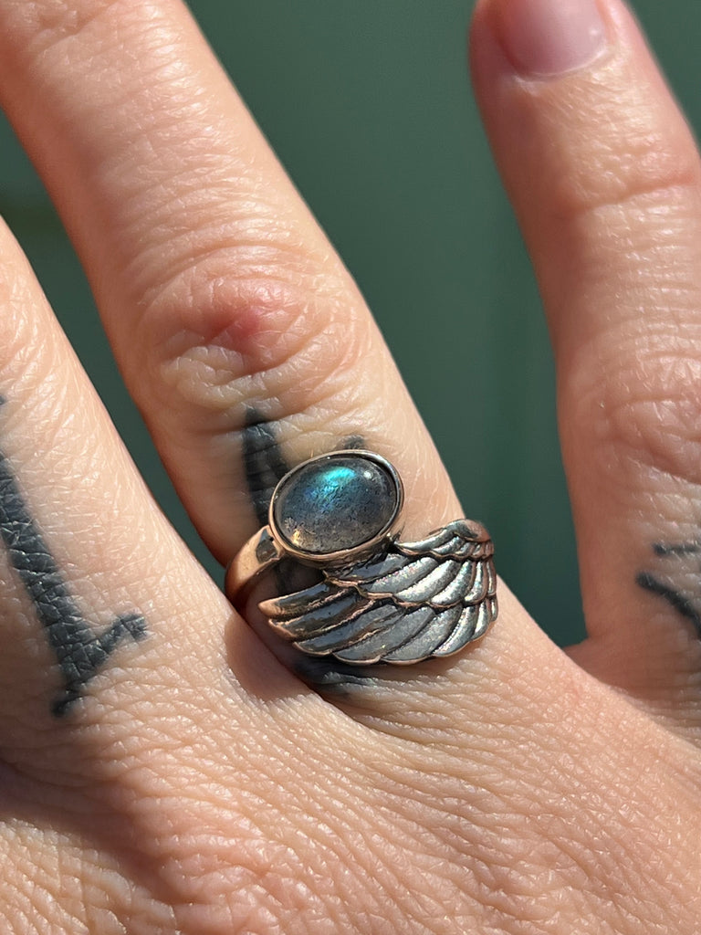 Angel Wing Ring with Labradorite size 5.5
