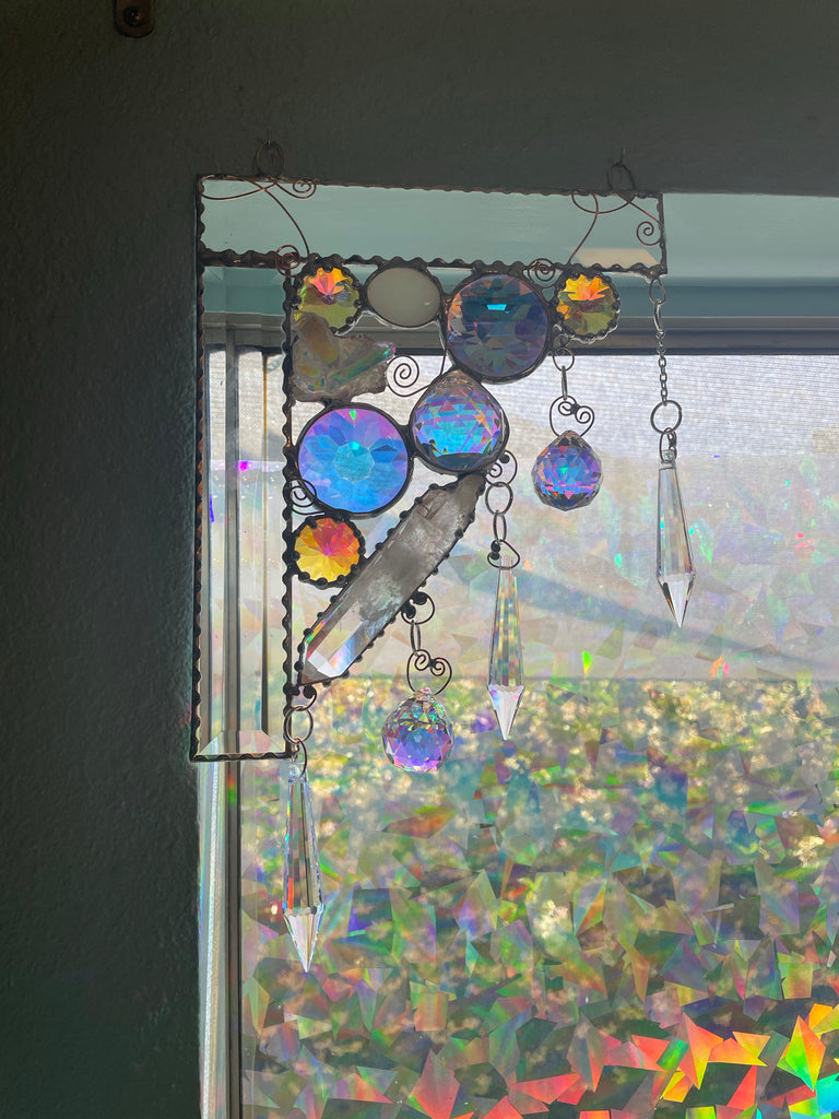 Kaleidoscopic Rainbow Maker corner piece