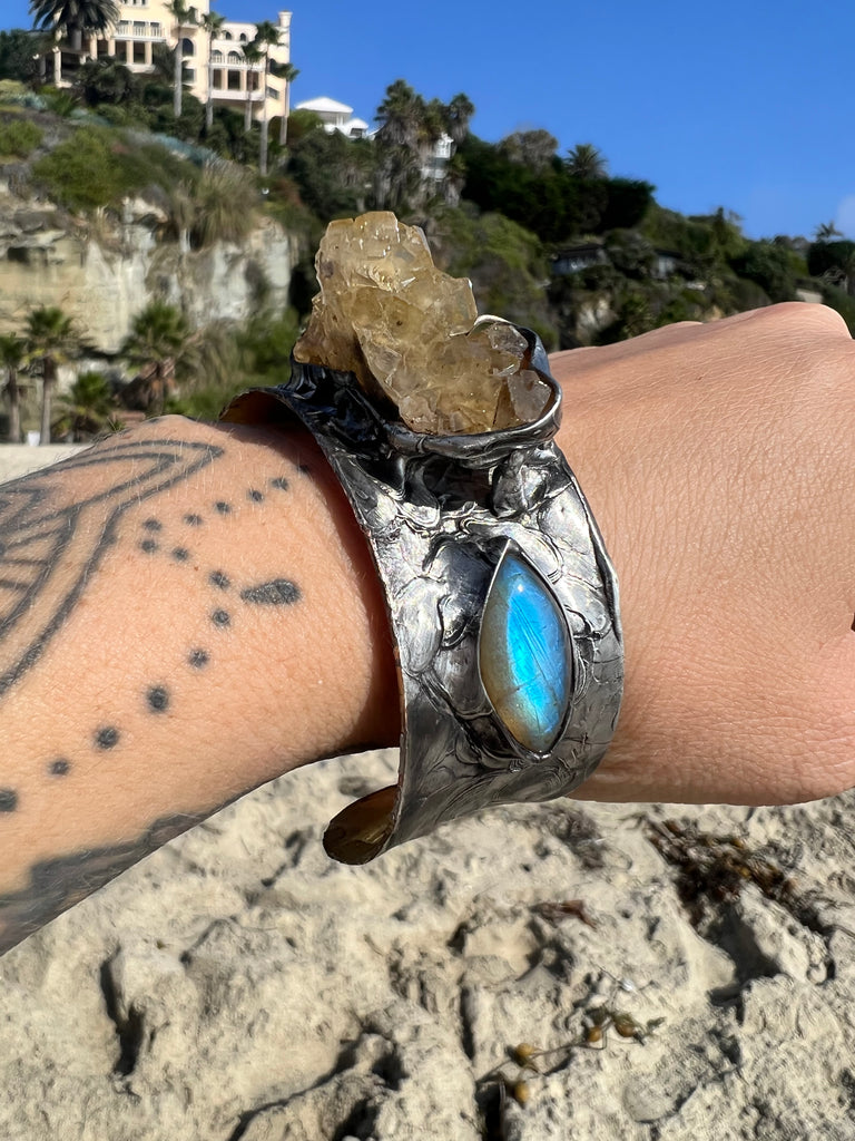 Yellow Fluorite and Labradorite bangle