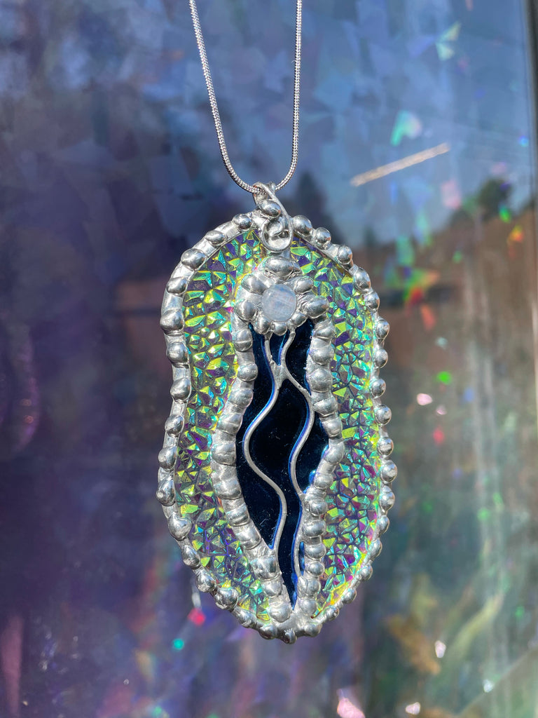 Lindsay- Dichroic Glass Yoni pendant