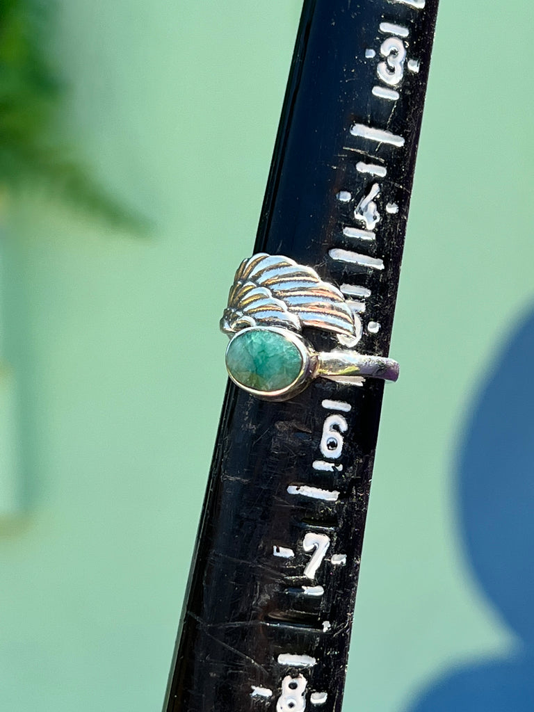 Angel Wing Ring with Emerald size 5.5