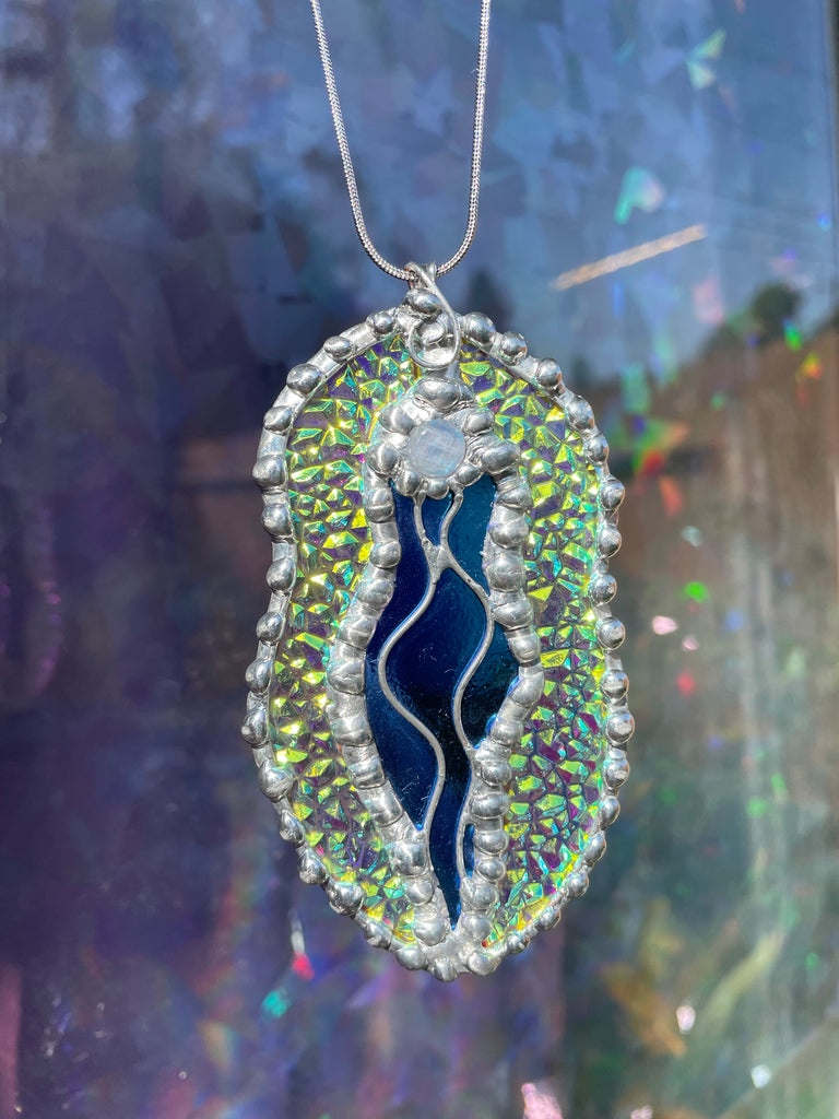 Lindsay- Dichroic Glass Yoni pendant