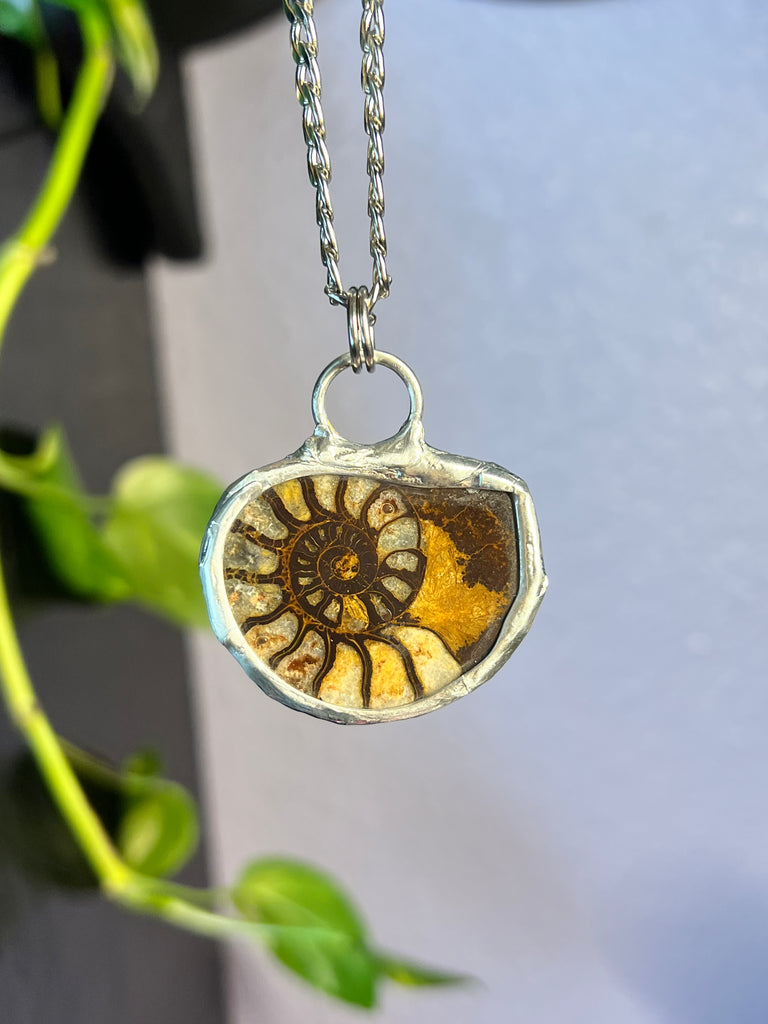 Holographic Ammonite amulet no.9