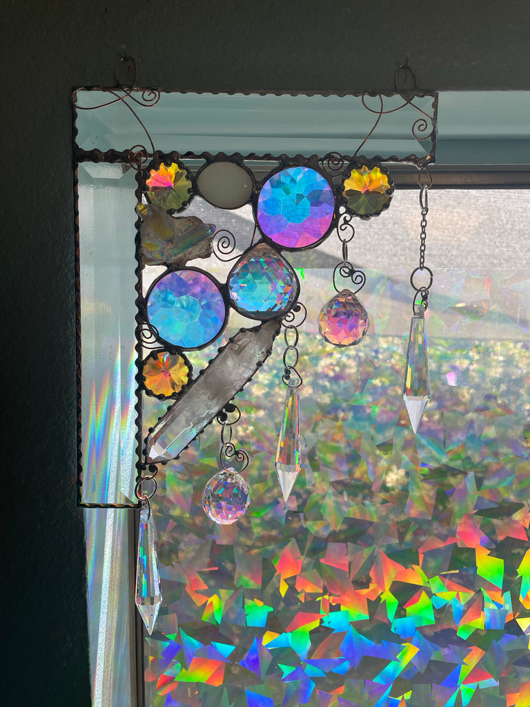 Kaleidoscopic Rainbow Maker corner piece