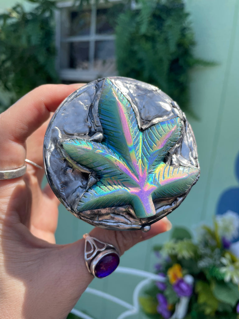 Aura Jade Leaf Jar