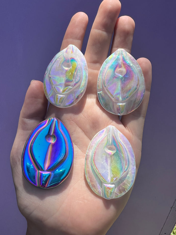 Aurafied Quartz & Obsidian Yoni (choose one)