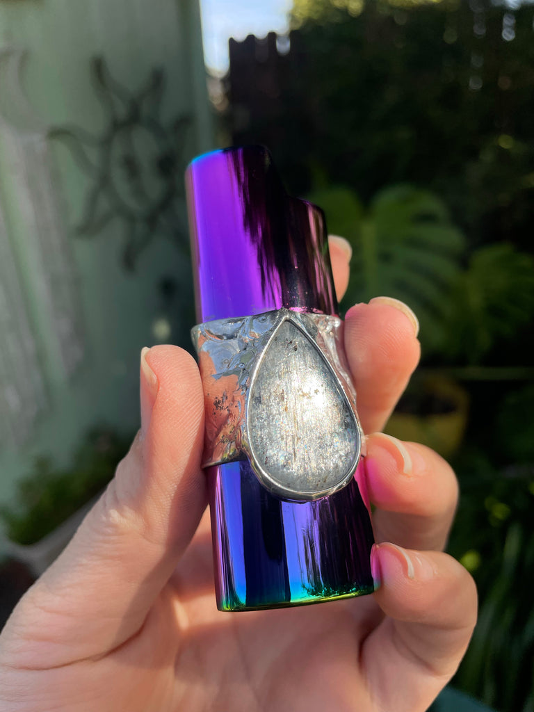 Flashy Blue Kyanite on Purple Sunset Fire Case